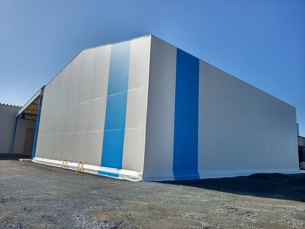 山口産業の上屋荷捌きテント倉庫 施工事例
